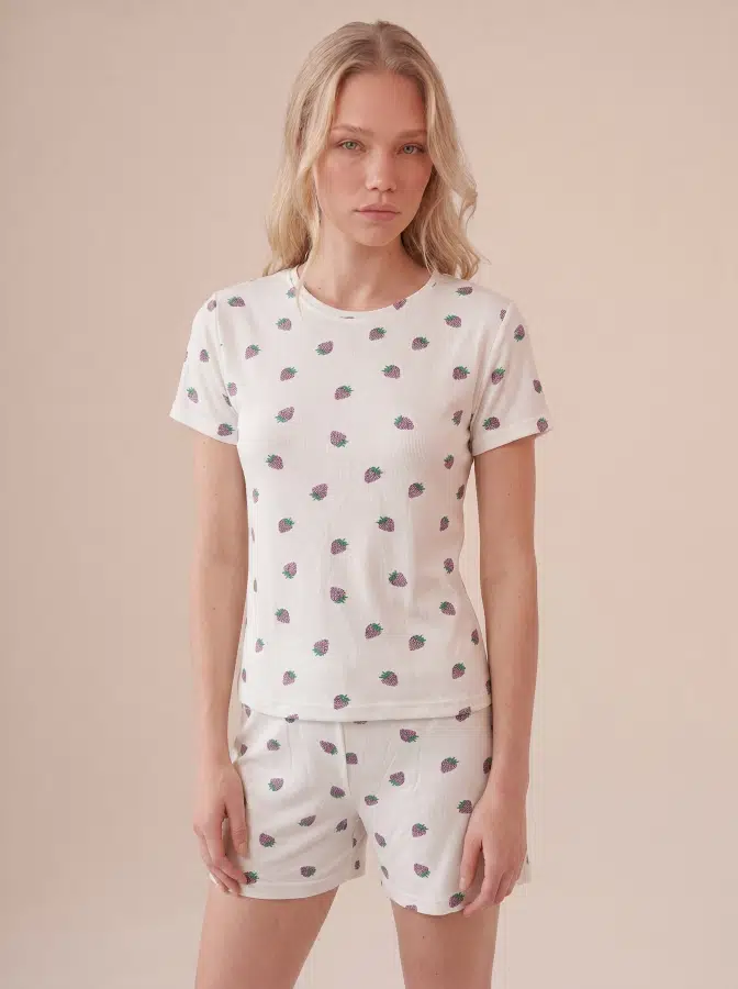 Çilek Desenli Şortlu Pijama Takımı 3104
