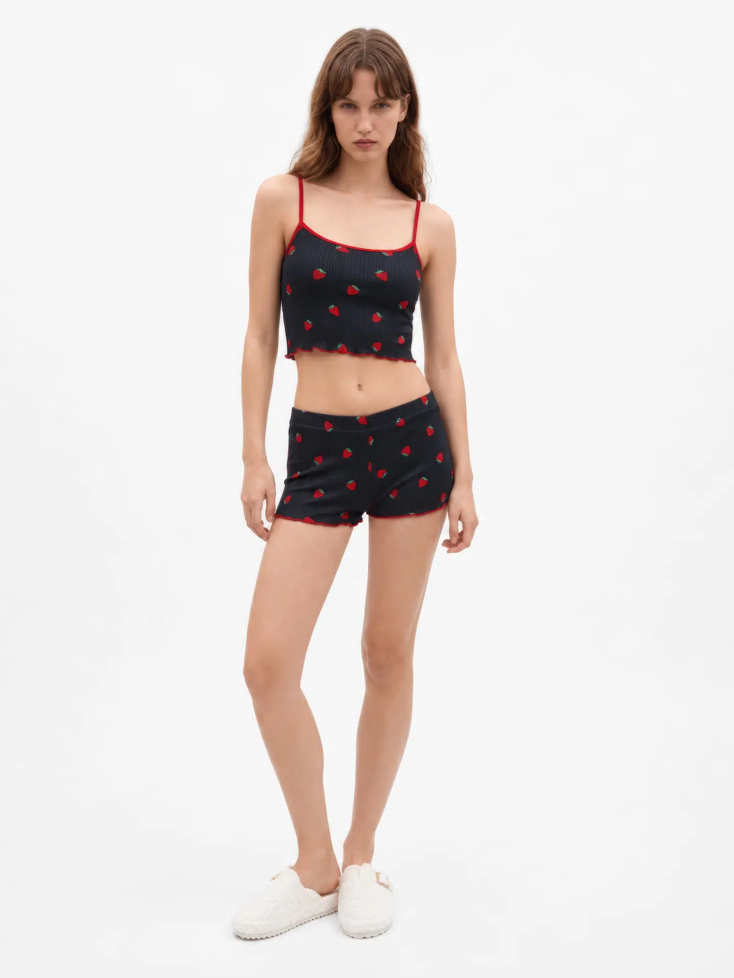 Çilek Desenli Şortlu Pijama Takımı 3400