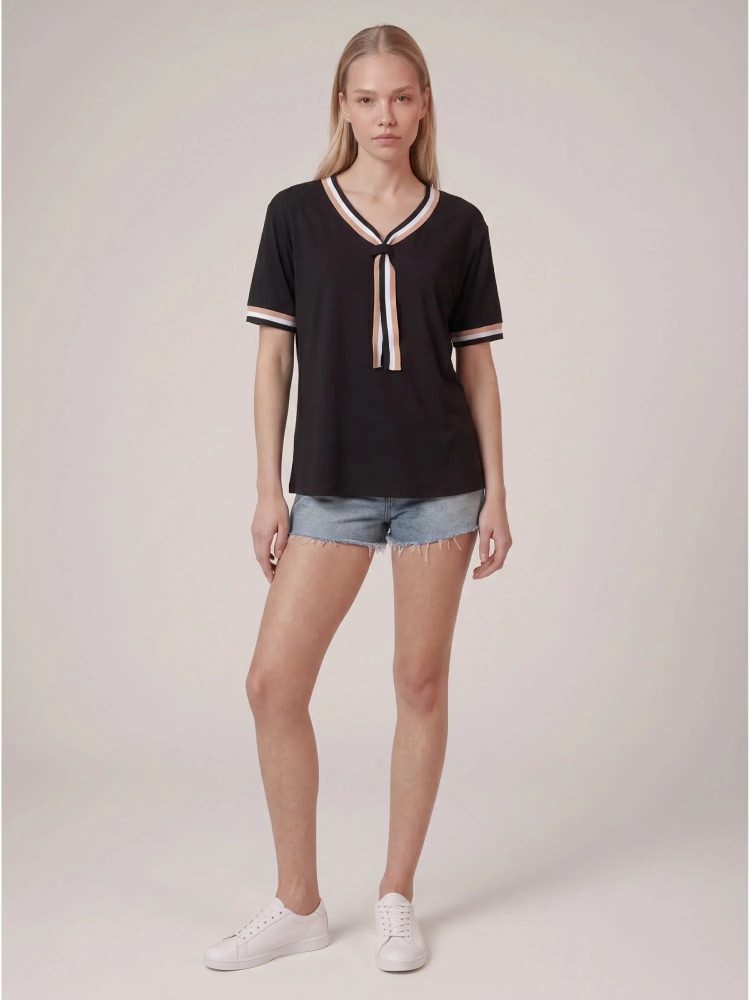 Şeritli Bağlama Detay Tshirt T155