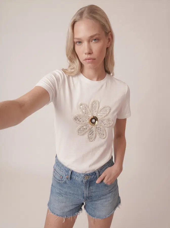 Taşlı Çiçek İşlemeli Tshirt T145 - BEYAZ