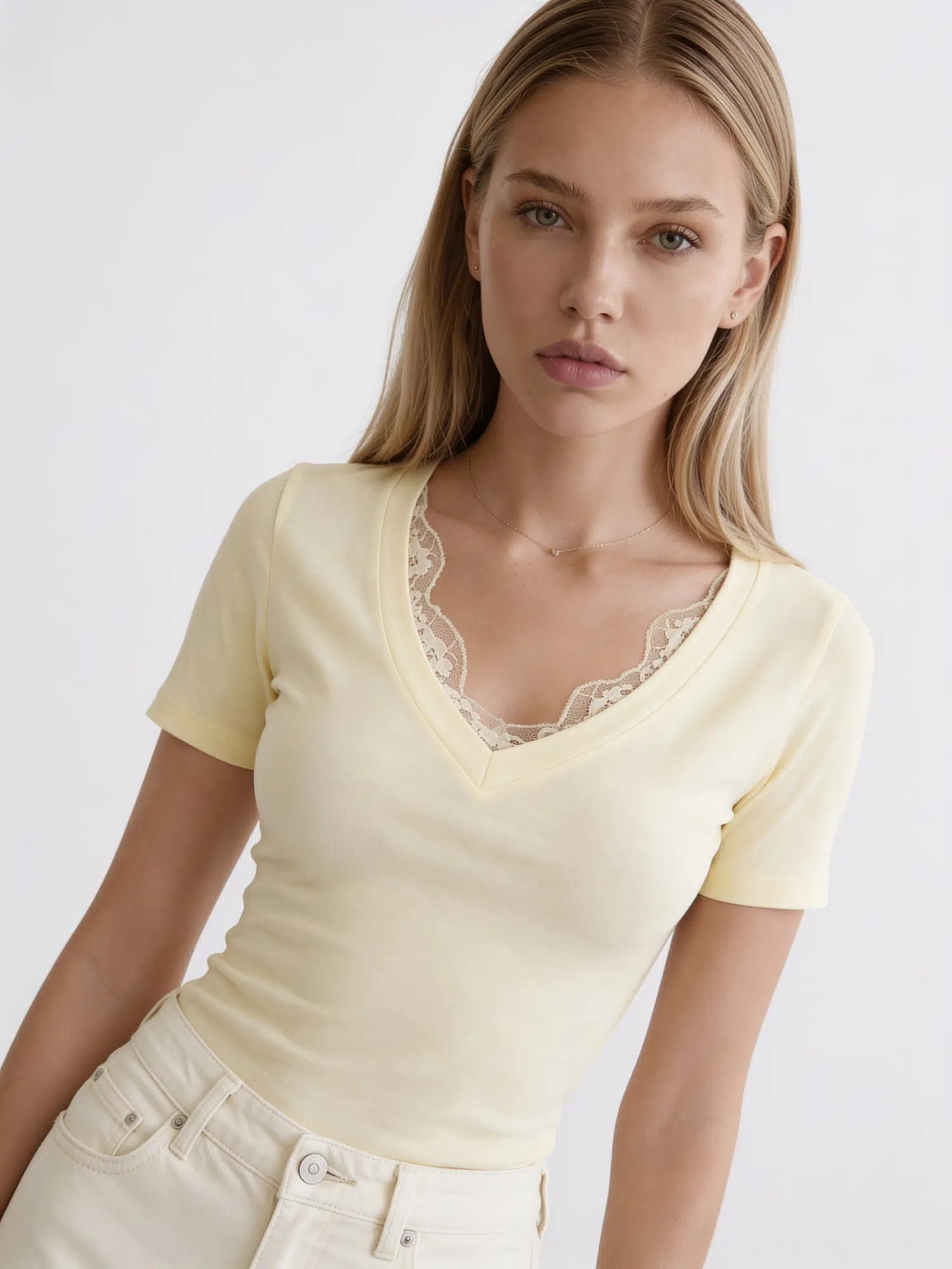 V Yaka Dantel Detay Tshirt 17381 - SARI